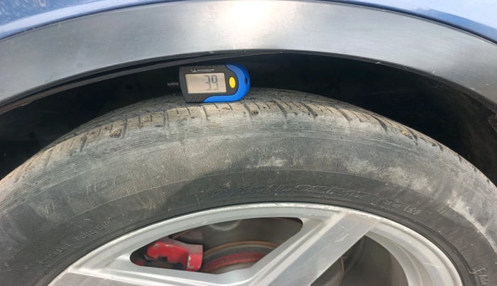 2018 Maruti S Cross ZETA 1.3, Diesel, Manual, 1,74,135 km, tyre