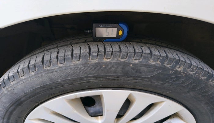 2012 Maruti Ertiga VDI, Diesel, Manual, 79,216 km, tyre