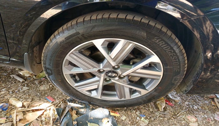 2023 Hyundai Verna SX(O) 1.5 MPI IVT , Petrol, Automatic, 61,199 km, tyre