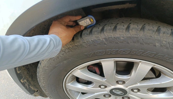 2018 Mahindra XUV500 W9, Diesel, Manual, 1,12,028 km, tyre