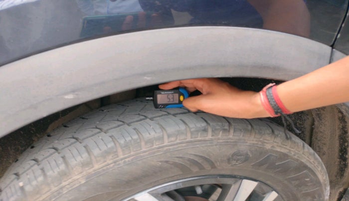 2023 Mahindra XUV700 AX 5 D MT 7 STR, Diesel, Manual, 78,084 km, tyre