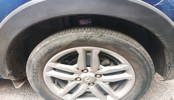 2020 Renault TRIBER RXZ AMT, Petrol, Automatic, 67,745 km, tyre