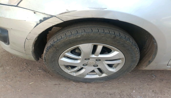 2012 Maruti Swift Dzire ZXI, Petrol, Manual, 1,88,116 km, tyre