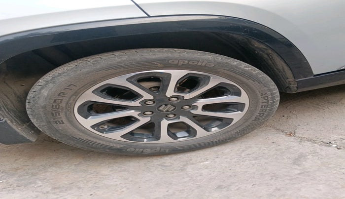 2022 Maruti Grand Vitara ALPHA PLUS HYBRID ECVT, Hybrid, Automatic, 54,464 km, tyre