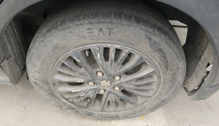 2021 Maruti XL6 ALPHA MT, Petrol, Manual, 1,54,457 km, tyre
