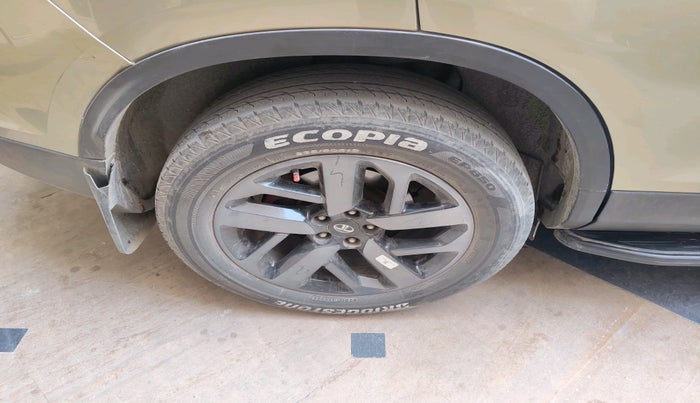 2022 Tata Safari XZ PLUS KAZIRANGA, Diesel, Manual, 66,842 km, tyre