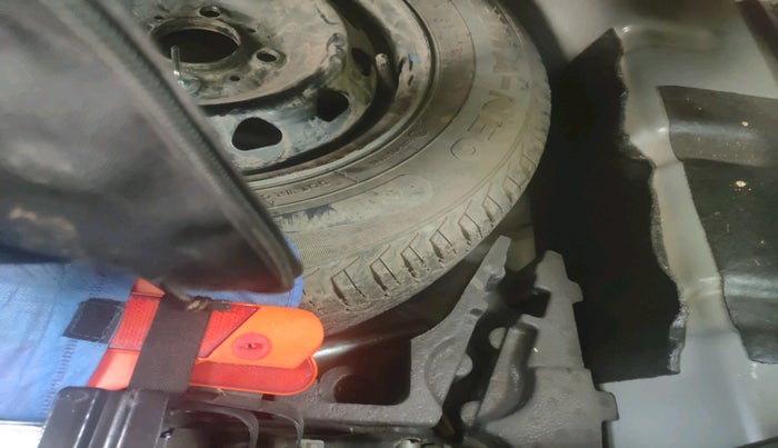 2022 Tata TIGOR XZ PLUS CNG, CNG, Manual, 80,047 km, tyre