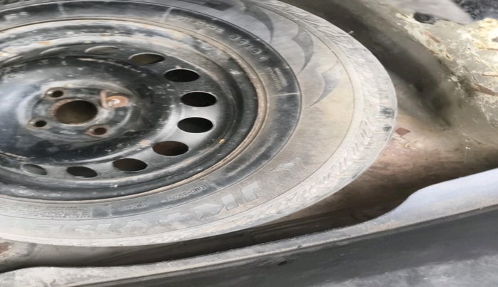 2017 Maruti Swift Dzire VDI, Diesel, Manual, 1,13,270 km, tyre