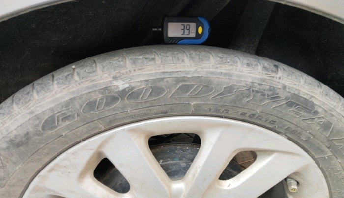 2015 Honda Mobilio 1.5L I-VTEC V, Petrol, Manual, 54,112 km, tyre