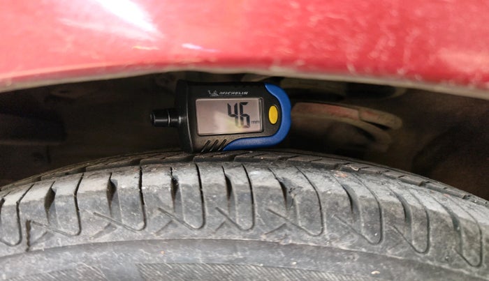 2011 Hyundai i10 MAGNA 1.2, Petrol, Manual, 29,467 km, tyre