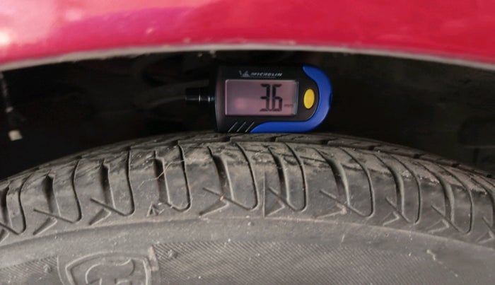 2011 Hyundai i10 MAGNA 1.2, Petrol, Manual, 29,467 km, tyre