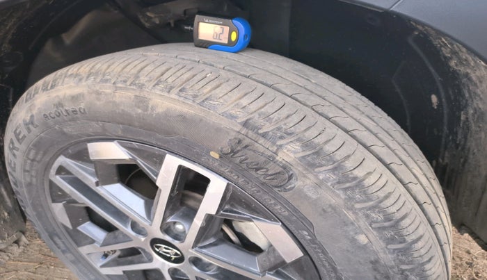 2023 Hyundai VENUE SX 1.5 CRDI, Diesel, Manual, 13,604 km, tyre