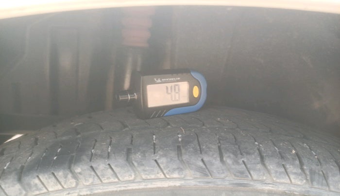 2017 Maruti Swift VXI, Petrol, Manual, 98,227 km, tyre