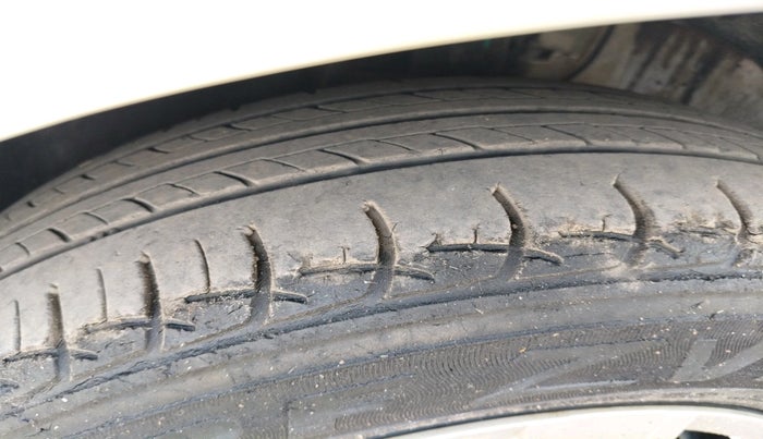 2012 Volkswagen Polo TRENDLINE 1.2L PETROL, Petrol, Manual, 47,998 km, tyre