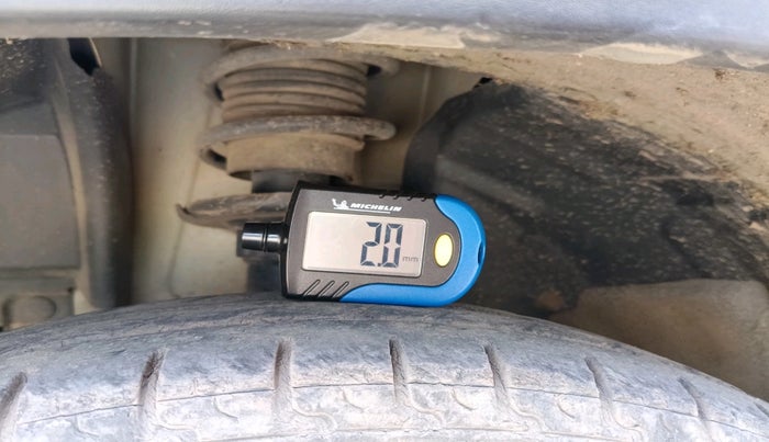 2016 Renault Kwid RXT 0.8 (O), Petrol, Manual, 75,187 km, tyre