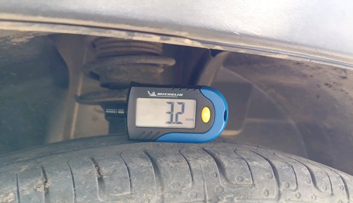 2016 Renault Kwid RXT 0.8 (O), Petrol, Manual, 75,187 km, tyre