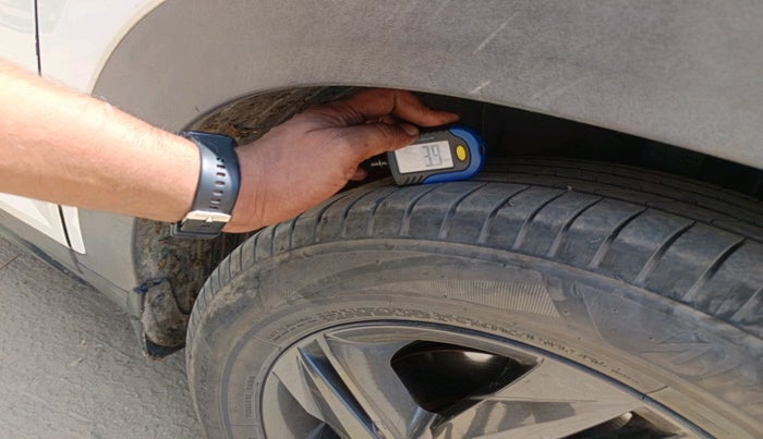 2023 Hyundai Creta S PLUS KNIGHT 1.5 DIESEL, Diesel, Manual, 1,09,350 km, tyre