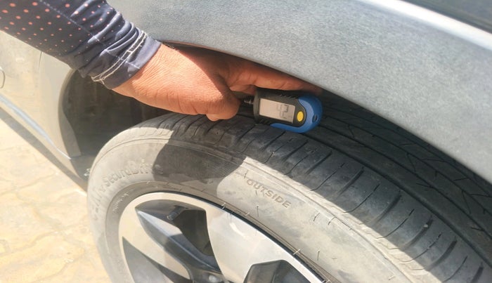 2018 Tata NEXON XZ PLUS DIESEL, Diesel, Manual, 1,94,377 km, tyre