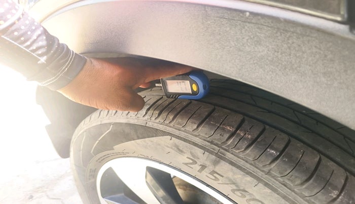 2018 Tata NEXON XZ PLUS DIESEL, Diesel, Manual, 1,94,377 km, tyre