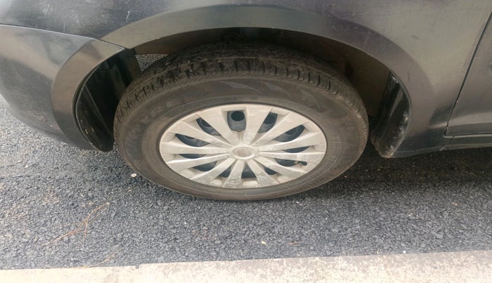 2007 Maruti Swift VXI 1.3, Petrol, Manual, 1,19,146 km, tyre