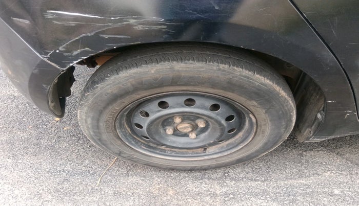 2007 Maruti Swift VXI 1.3, Petrol, Manual, 1,19,146 km, tyre