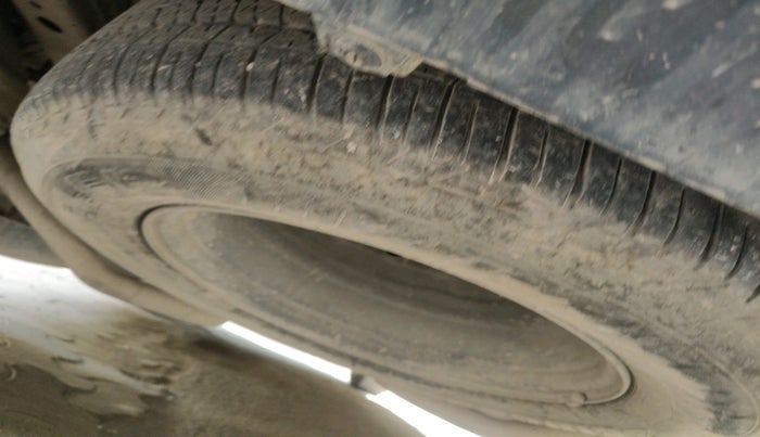 2016 Mahindra XUV500 W8 1.99, Diesel, Manual, 2,41,561 km, tyre