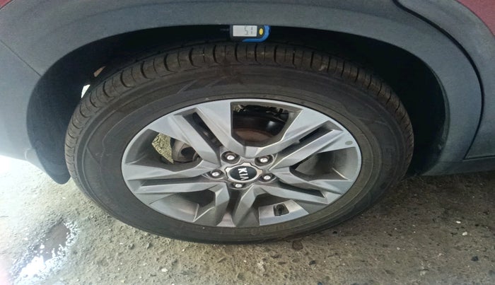 2021 KIA SELTOS HTX 1.5 PETROL, Petrol, Manual, 35,156 km, tyre