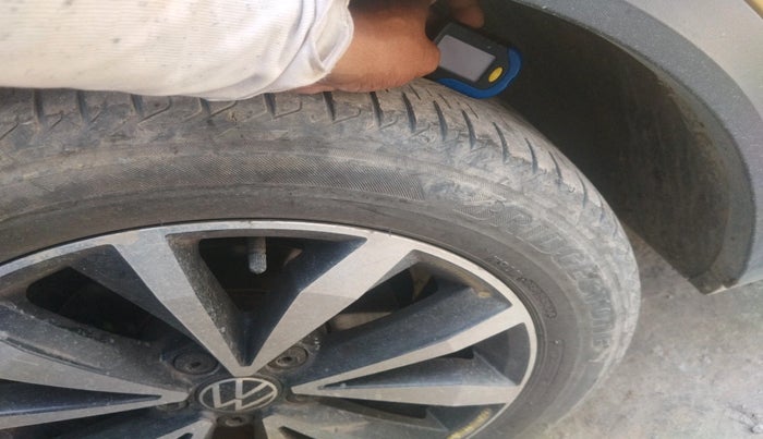 2021 Volkswagen T-ROC 1.5 TSI AT, Petrol, Automatic, 74,682 km, tyre