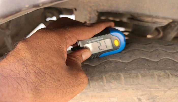 2014 Maruti Alto 800 LXI, Petrol, Manual, 63,538 km, tyre