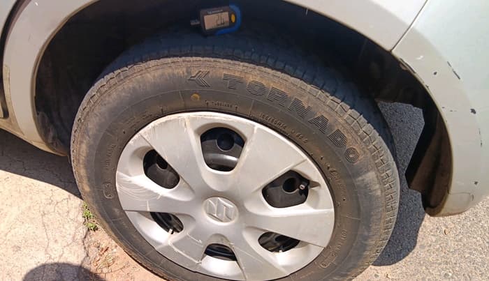 2012 Maruti Ritz VXI, Petrol, Manual, 23,486 km, tyre
