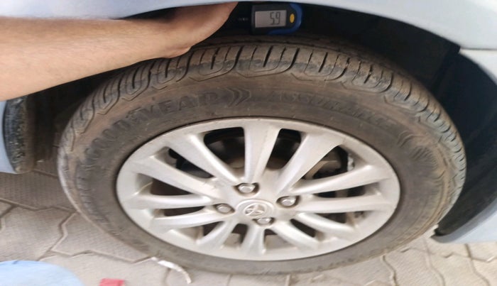 2012 Toyota Etios VD, Diesel, Manual, 76,468 km, tyre