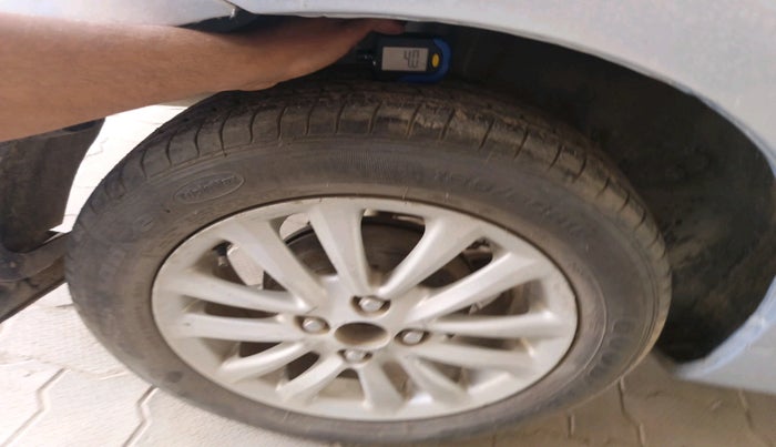 2012 Toyota Etios VD, Diesel, Manual, 76,468 km, tyre