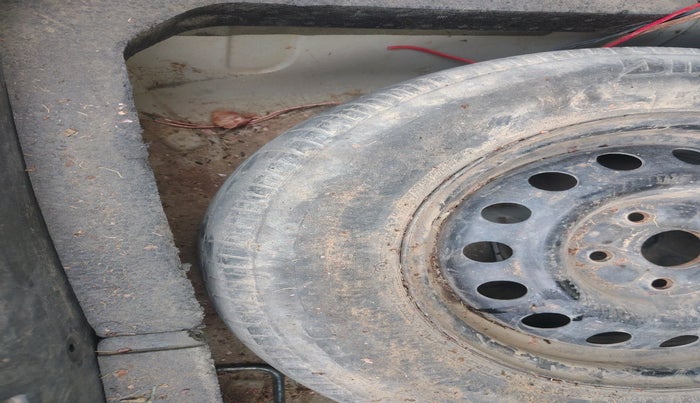 2011 Maruti SX4 VXI CNG, CNG, Manual, 1,15,270 km, tyre