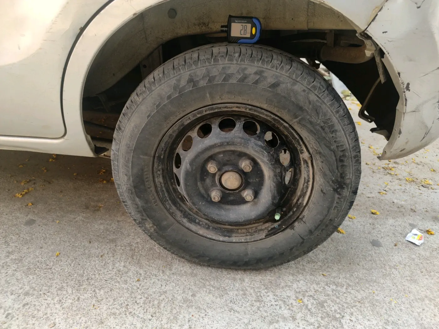 2014 Maruti Alto 800 LXI CNG, CNG, Manual, 95,312 km, tyre