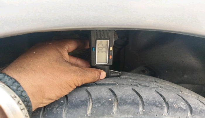 2018 Tata Tiago XM PETROL, Petrol, Manual, 1,01,190 km, tyre