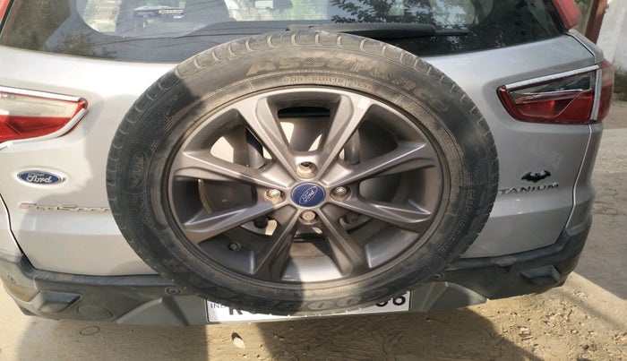 2020 Ford Ecosport TITANIUM 1.5L PETROL, Petrol, Manual, 73,259 km, tyre