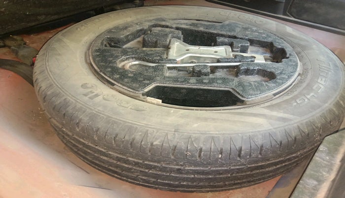 2017 Maruti Vitara Brezza ZDI PLUS DUAL TONE, Diesel, Manual, 68,532 km, tyre