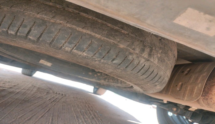 2021 Hyundai ALCAZAR PLATINUM(O) 6STR 1.5 AT, Diesel, Automatic, 1,02,358 km, tyre