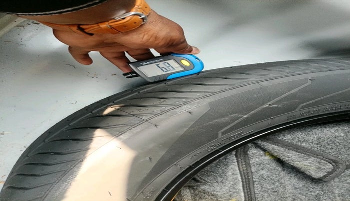 2025 Hyundai Verna SX(O) 1.5 MPI IVT , Petrol, Automatic, 10,823 km, tyre