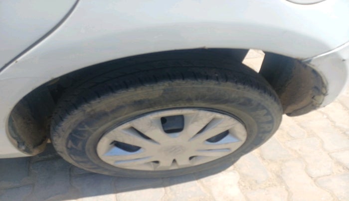 2015 Maruti Swift VDI, Diesel, Manual, 72,117 km, tyre