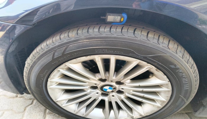 2016 BMW 5 Series 520D LUXURY LINE, Diesel, Automatic, 1,39,086 km, tyre