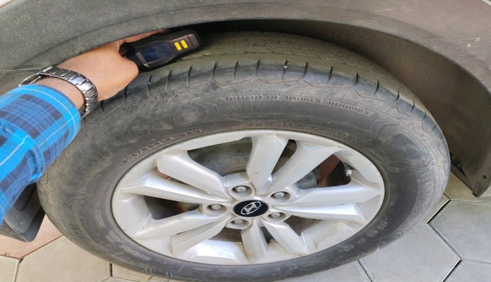 2015 Hyundai Creta S PLUS 1.4 DIESEL, Diesel, Manual, 1,49,067 km, tyre