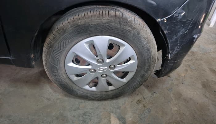 2011 Hyundai i10 MAGNA 1.1, CNG, Manual, 54,723 km, tyre