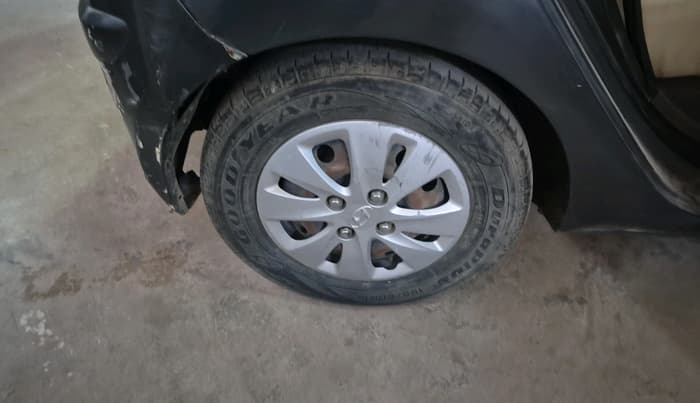 2011 Hyundai i10 MAGNA 1.1, CNG, Manual, 54,723 km, tyre