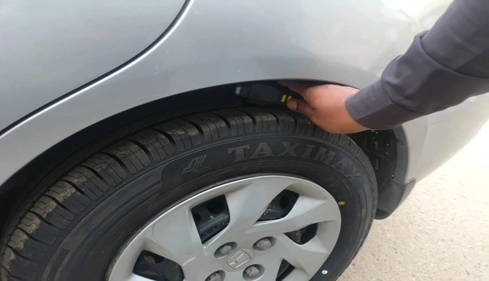 2014 Honda Amaze 1.5L I-DTEC S, Diesel, Manual, 1,11,812 km, tyre