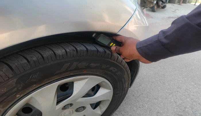 2014 Honda Amaze 1.5L I-DTEC S, Diesel, Manual, 1,11,812 km, tyre