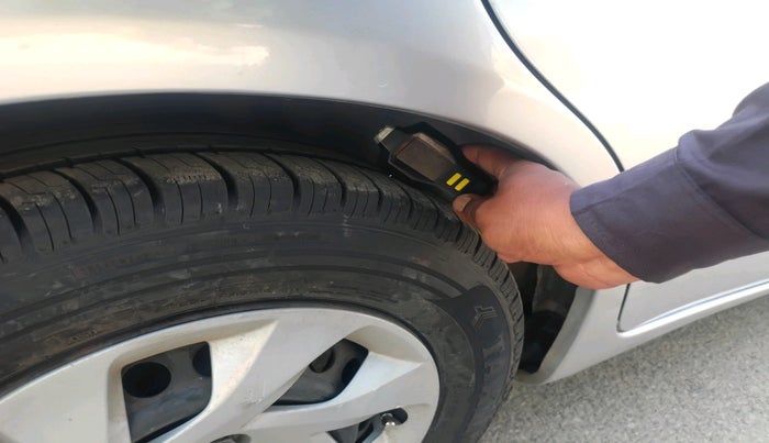 2014 Honda Amaze 1.5L I-DTEC S, Diesel, Manual, 1,11,812 km, tyre