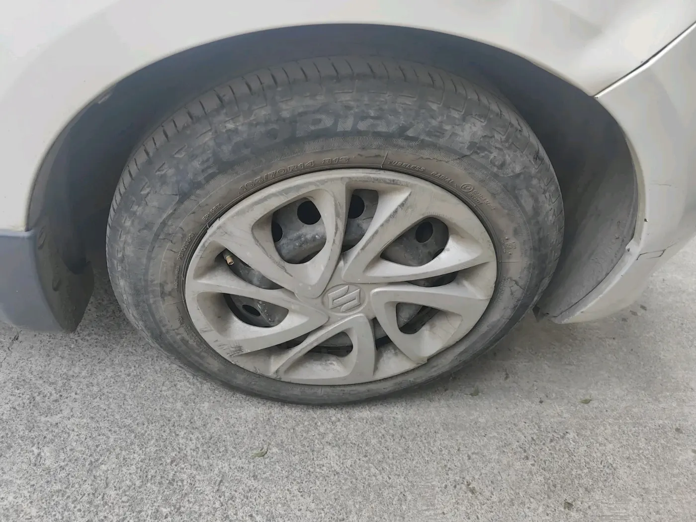2022 Maruti Celerio ZXI, Petrol, Manual, 52,300 km, tyre