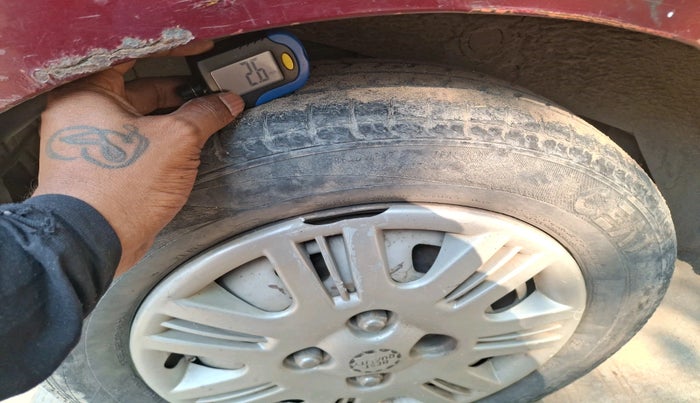 2007 Hyundai Santro Xing XL, Petrol, Manual, 99,177 km, tyre