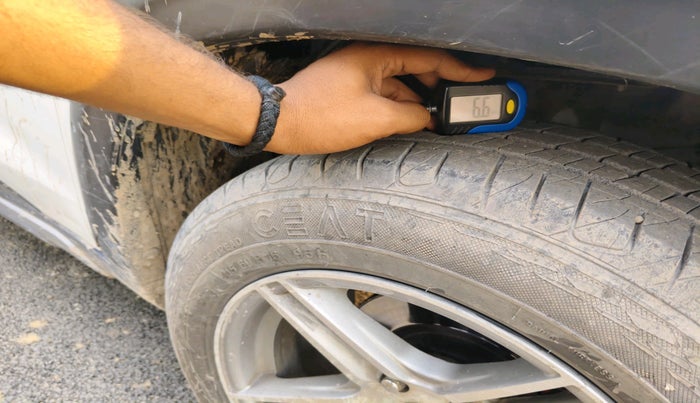 2019 Maruti Vitara Brezza VDI, Diesel, Manual, 1,24,402 km, tyre